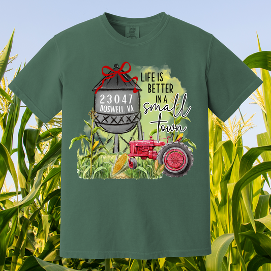DOSWELL TRACTOR, SMALL TOWN - TEE
